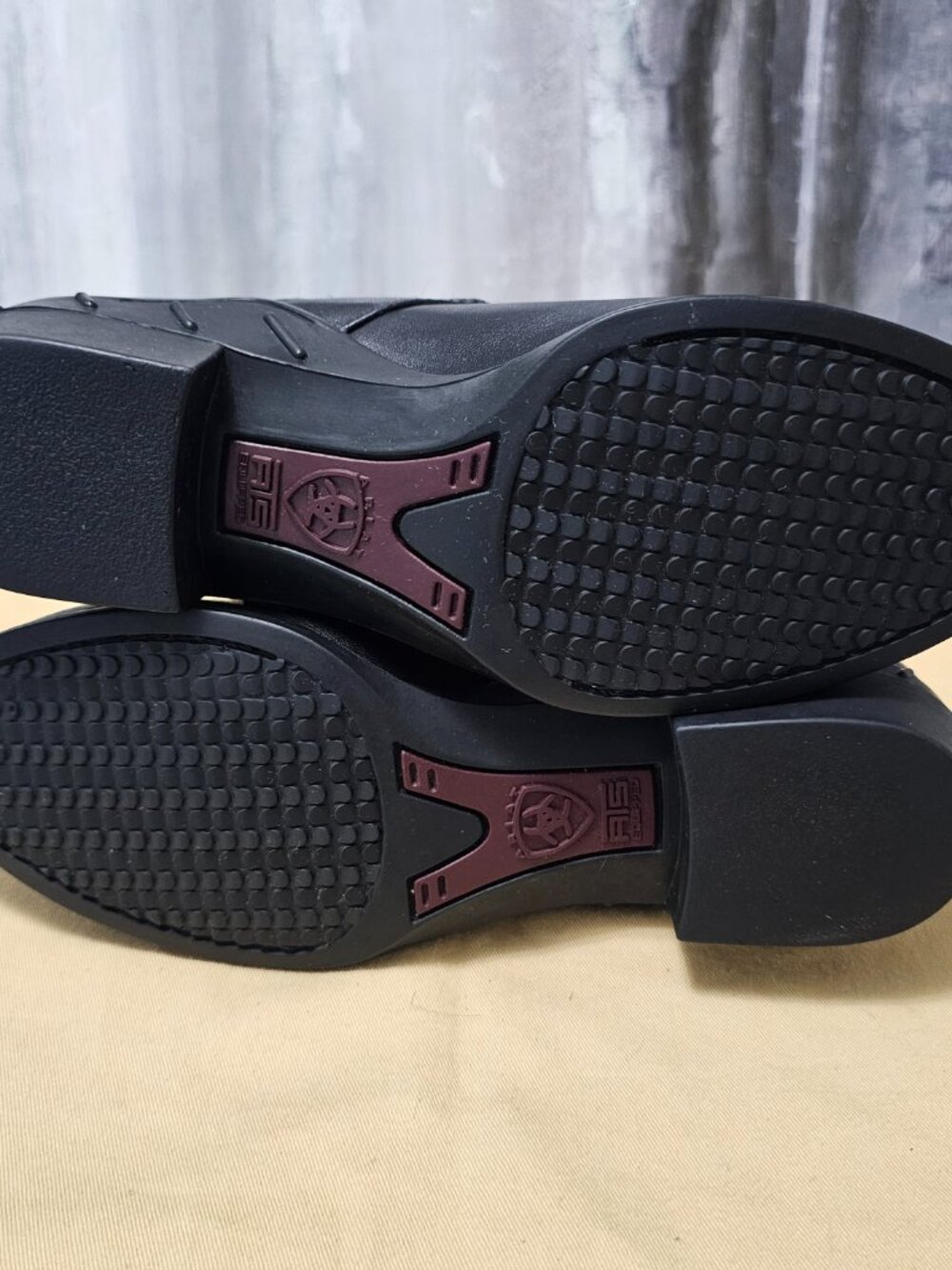 Ariat Black Leather Slip-On Clogs Mules Professional Comfort Women's Size 8 - Picture 6 of 7